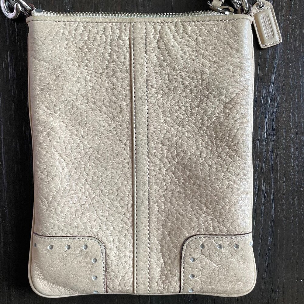 Coach Swingpack Crossbody Messenger Bag No.L05S-9760